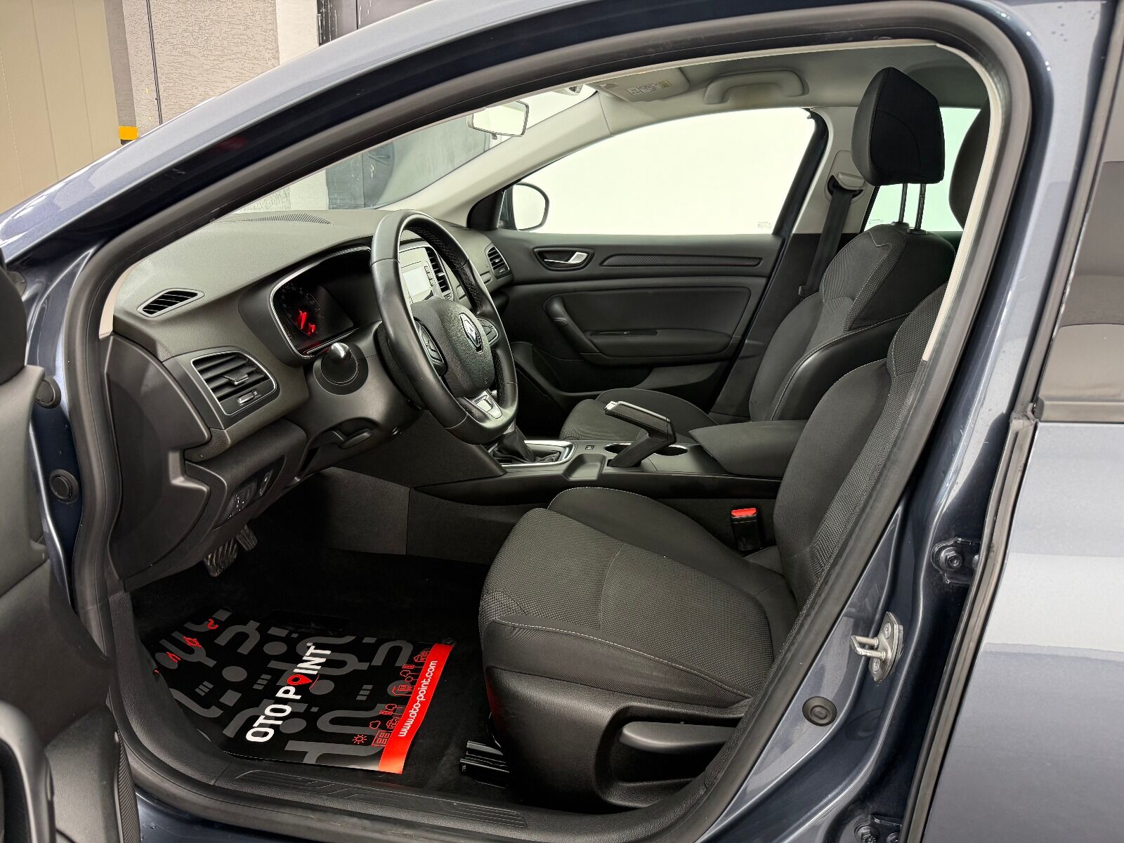 Renault Megane Sedan 1.3 TCe Joy EDC - 2022 - Detay