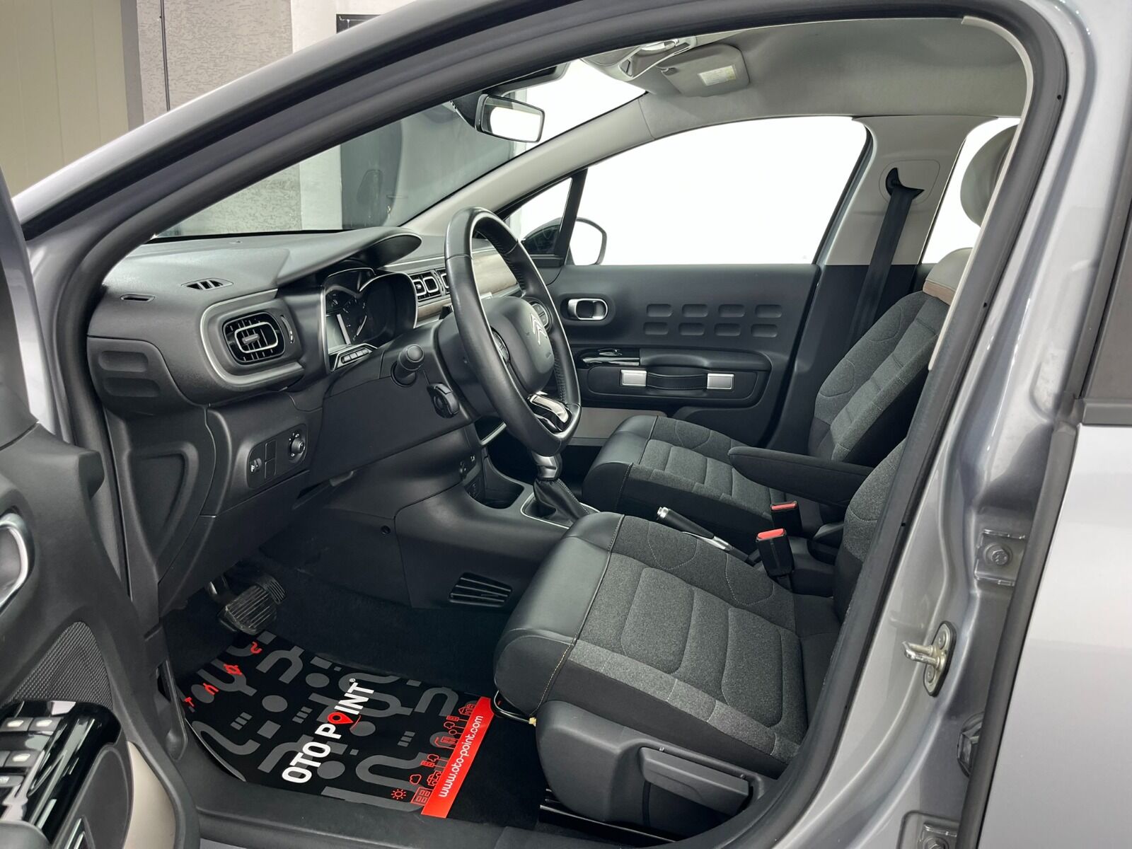 Citroen C3 1.2 PureTech Feel Bold EAT6 - 2024 - Detay