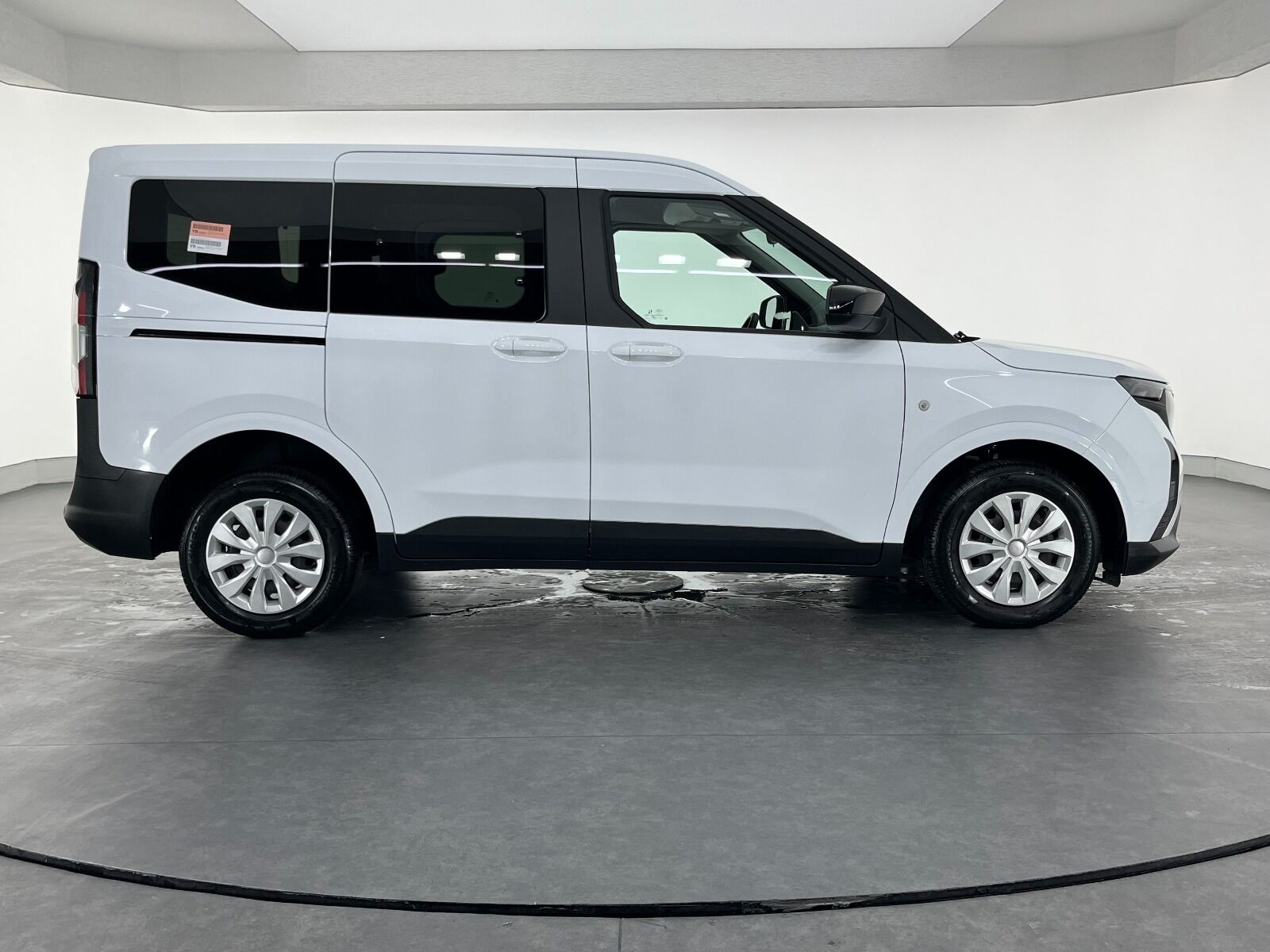 Ford Tourneo Courier Kombi 1.5 EcoBlue Deluxe - 2025 - Detay