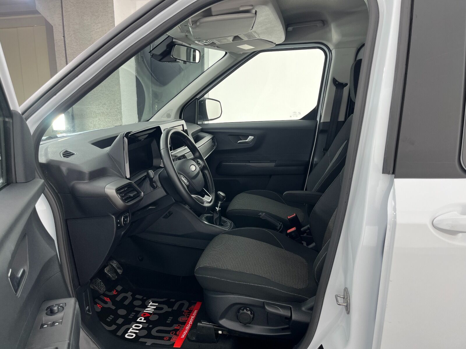 Ford Tourneo Courier Kombi 1.5 EcoBlue Deluxe - 2025 - Detay