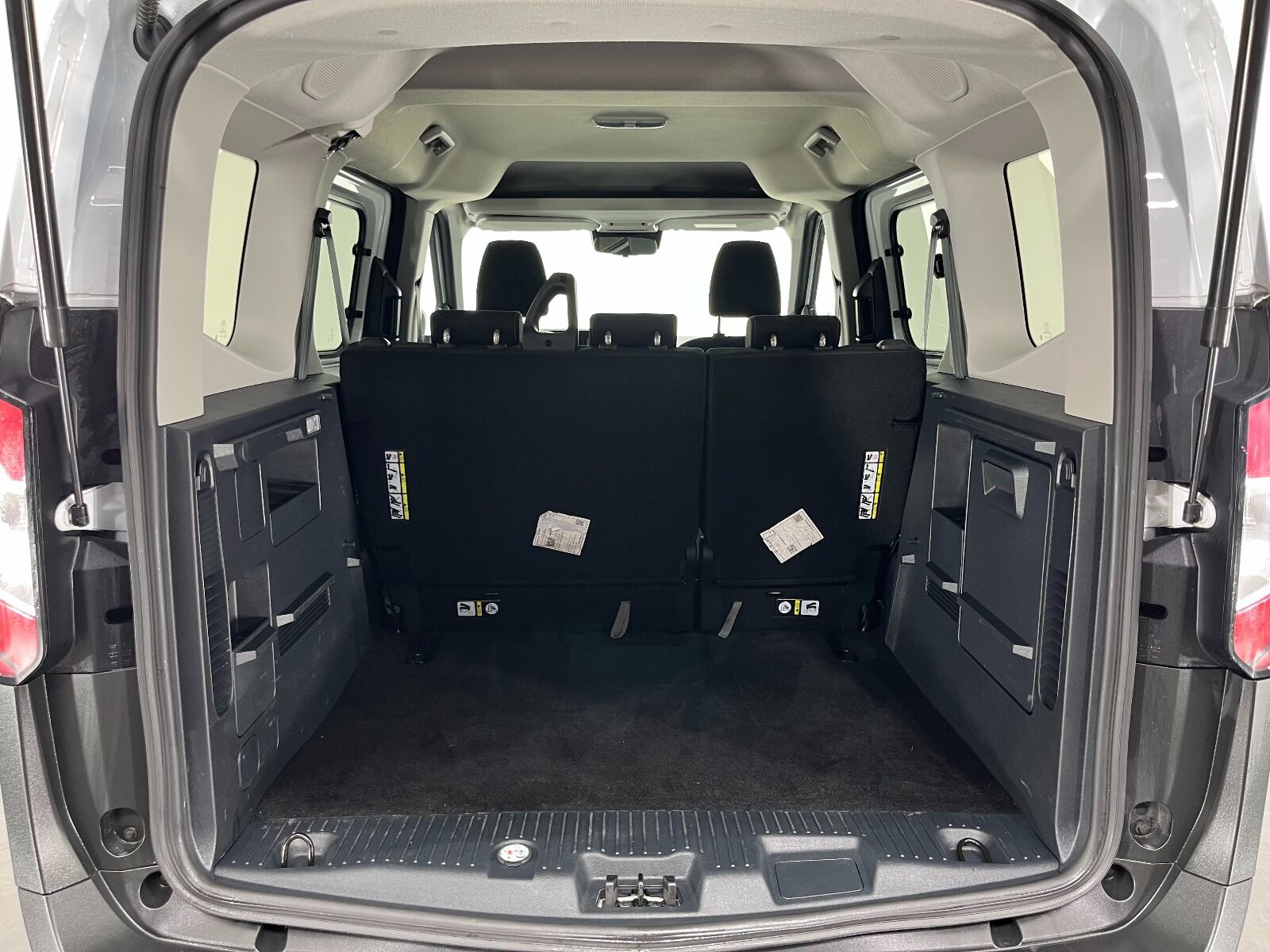 Ford Tourneo Courier Kombi 1.5 EcoBlue Deluxe - 2025 - Detay