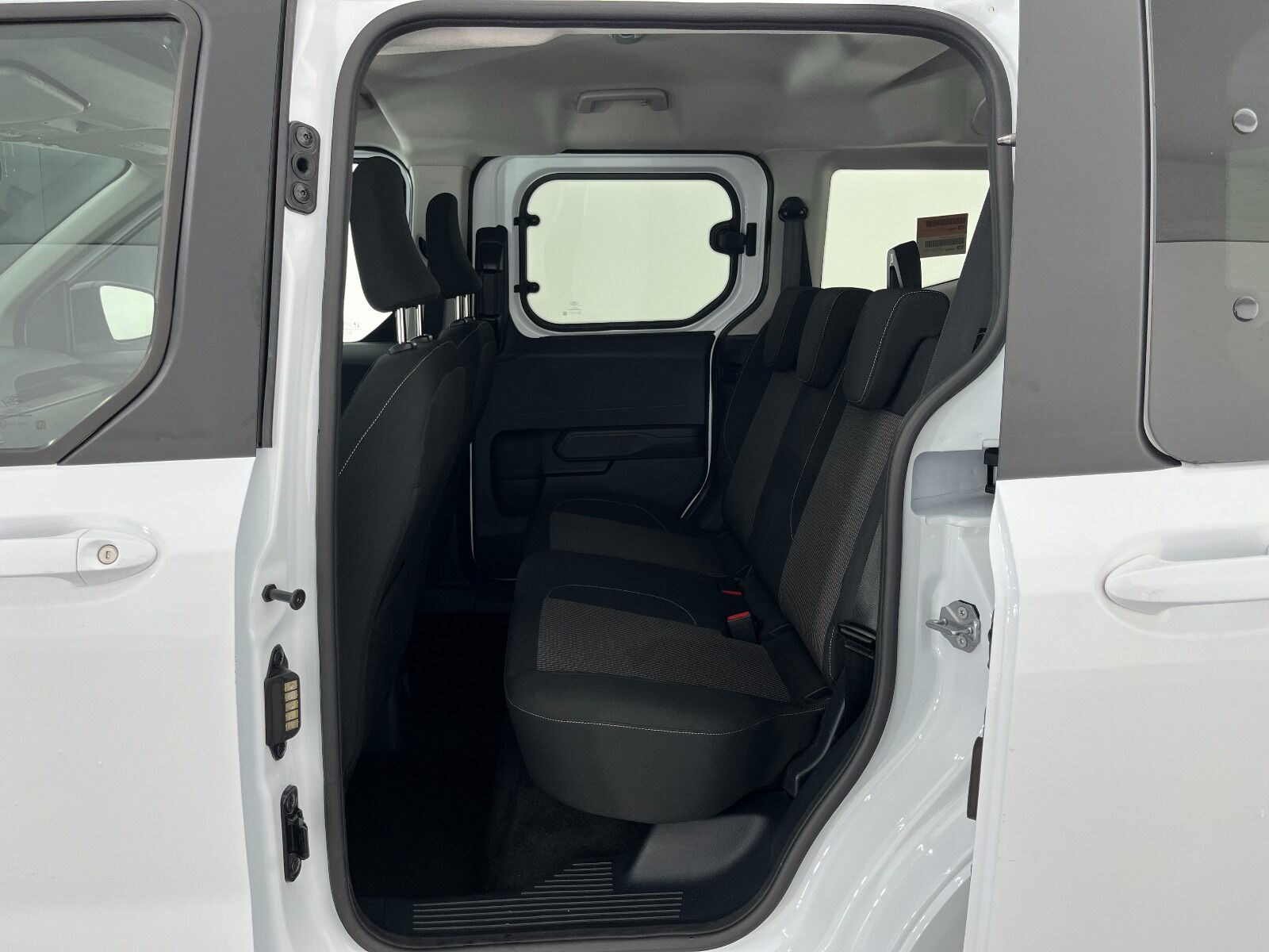 Ford Tourneo Courier Kombi 1.5 EcoBlue Deluxe - 2025 - Detay