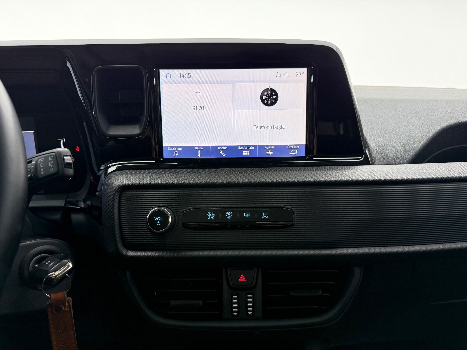 Ford Tourneo Courier 1.5L EcoBlue Deluxe - 2025 - Detay