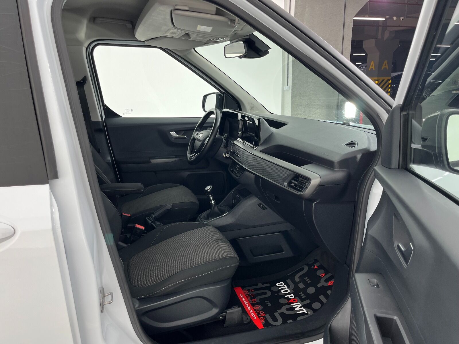 Ford Tourneo Courier Kombi 1.5 EcoBlue Deluxe - 2025 - Detay