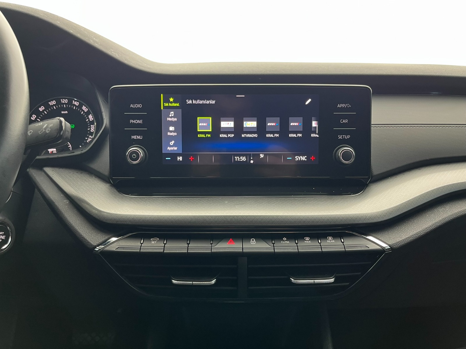 Skoda Octavia Sedan 1.5 TSI e-Tec Elite DSG - 2021 - Detay