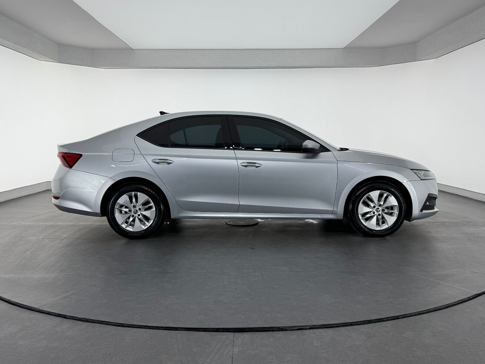 Skoda Octavia Sedan 1.5 TSI e-Tec Elite DSG - 2021 - Detay