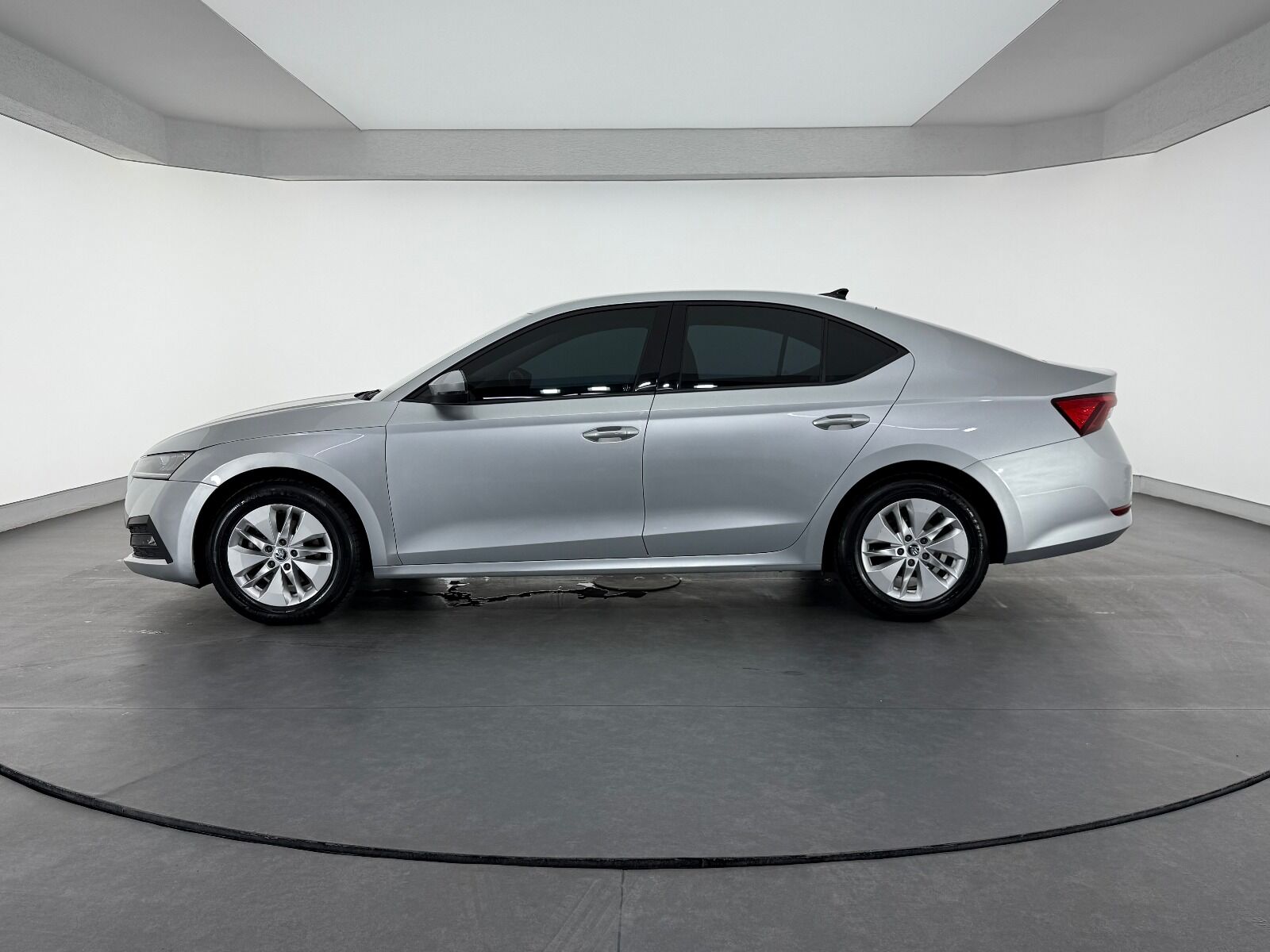 Skoda Octavia Sedan 1.5 TSI e-Tec Elite DSG - 2021 - Detay