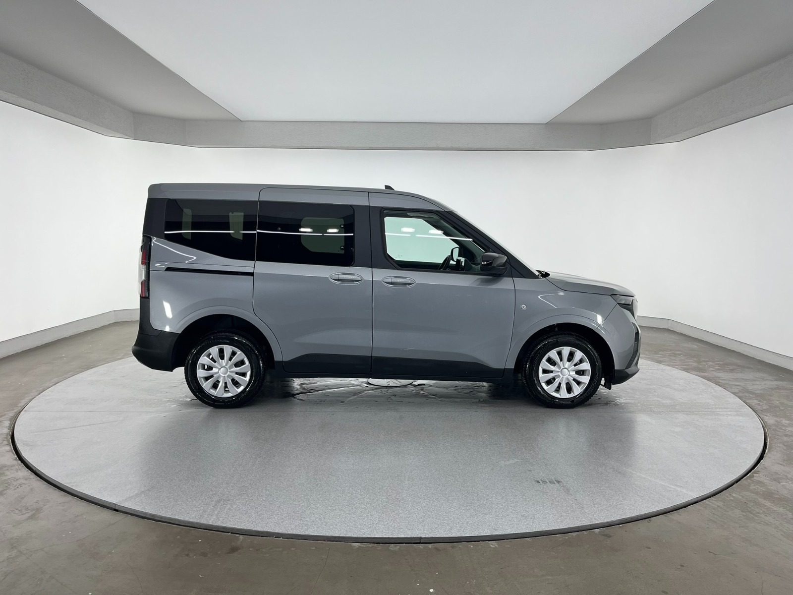 Ford Tourneo Courier Kombi 1.5 EcoBlue Deluxe - 2025 - Detay
