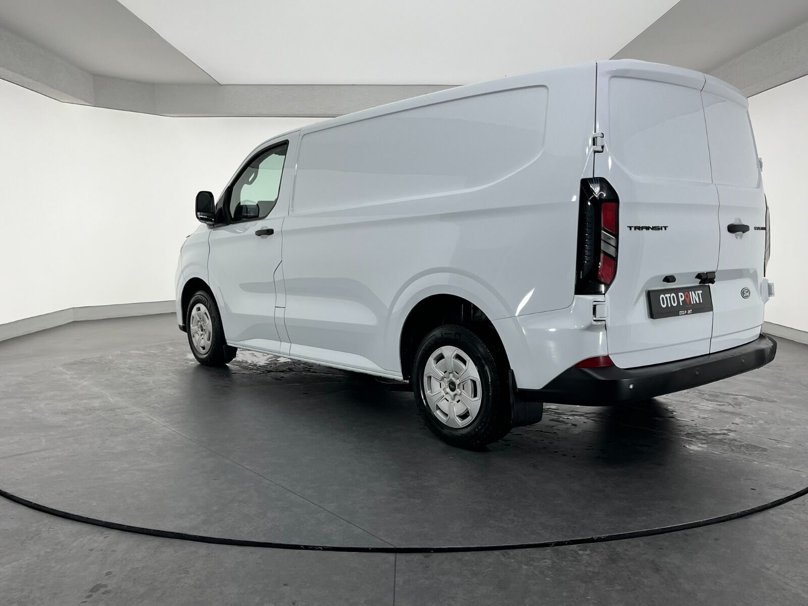 Ford Transit Custom 2.0 EcoBlue UPG 320 S Deluxe - 2024 - Detay