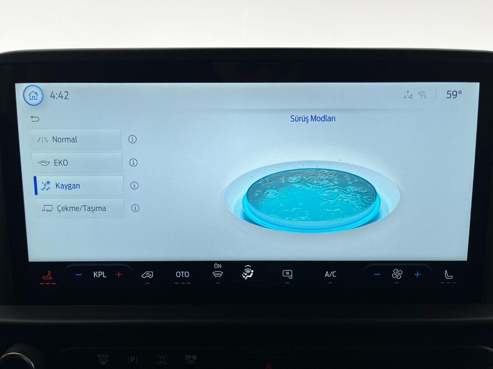 Ford Transit Custom 2.0 EcoBlue UPG 320 S Deluxe - 2024 - Detay