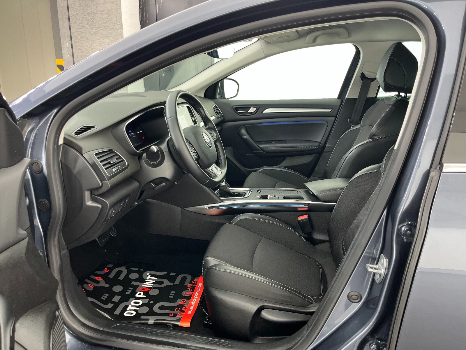 Renault Megane Sedan 1.5 Blue DCI Icon EDC - 2024 - Detay