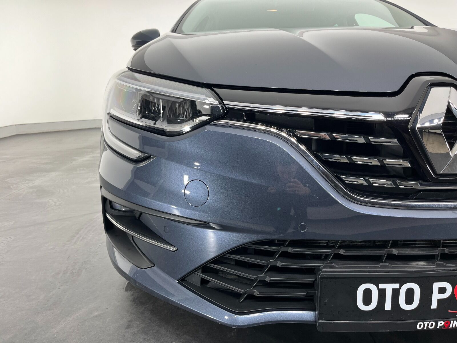 Renault Megane Sedan 1.5 Blue DCI Icon EDC - 2024 - Detay