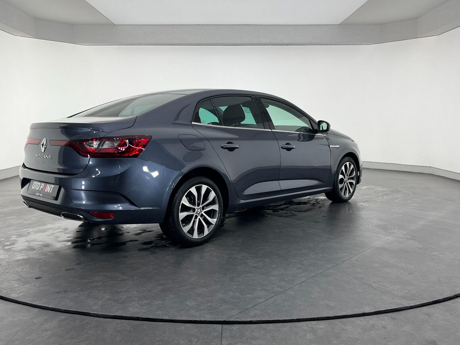 Renault Megane Sedan 1.5 Blue DCI Icon EDC - 2024 - Detay