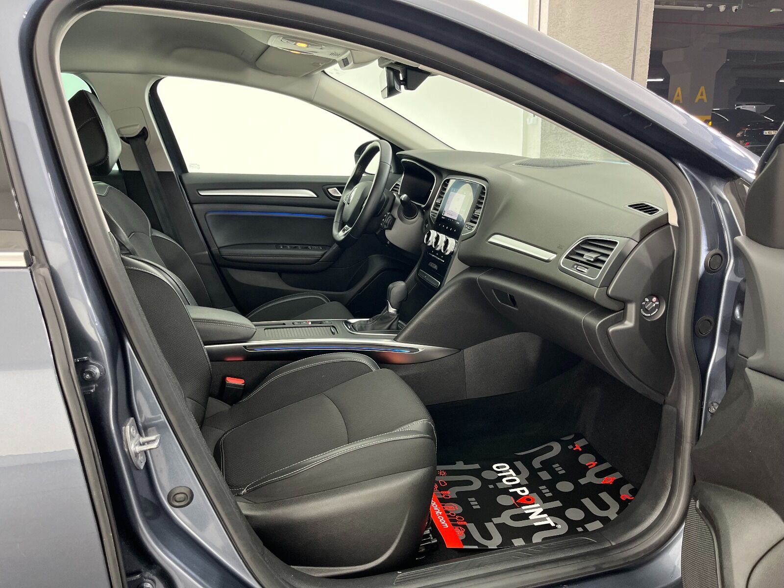 Renault Megane Sedan 1.5 Blue DCI Icon EDC - 2024 - Detay