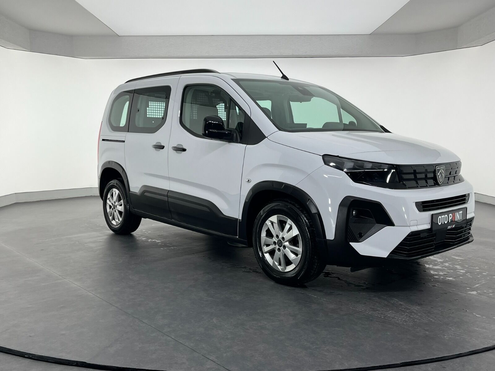 Peugeot Rifter Combi 1.5 BlueHDI Allure EAT8 - 2025 - Detay