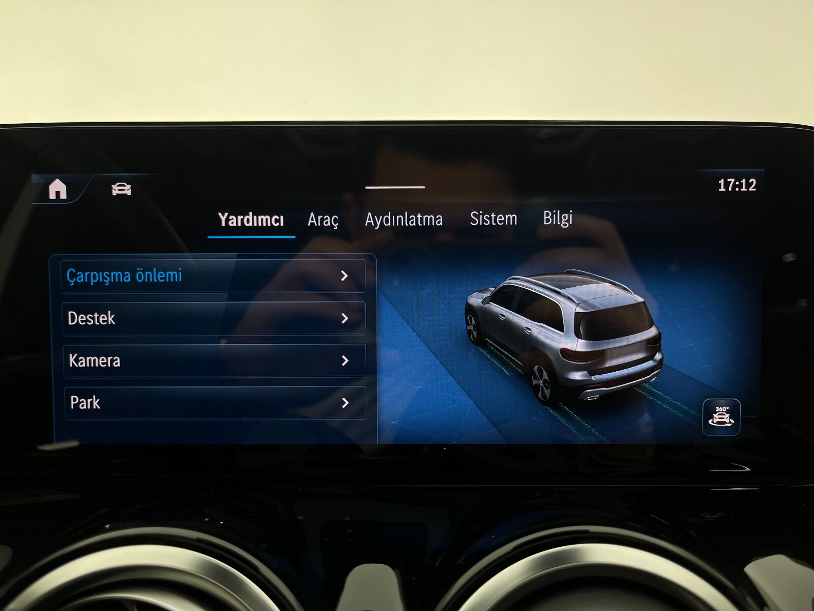 Mercedes-Benz GLB 200 AMG 7G-DCT - 2023 - Detay