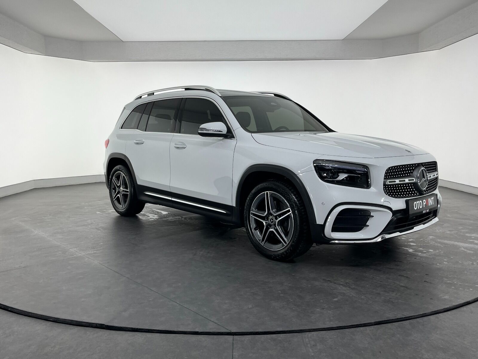 Mercedes-Benz GLB 200 AMG 7G-DCT - 2023 - Detay