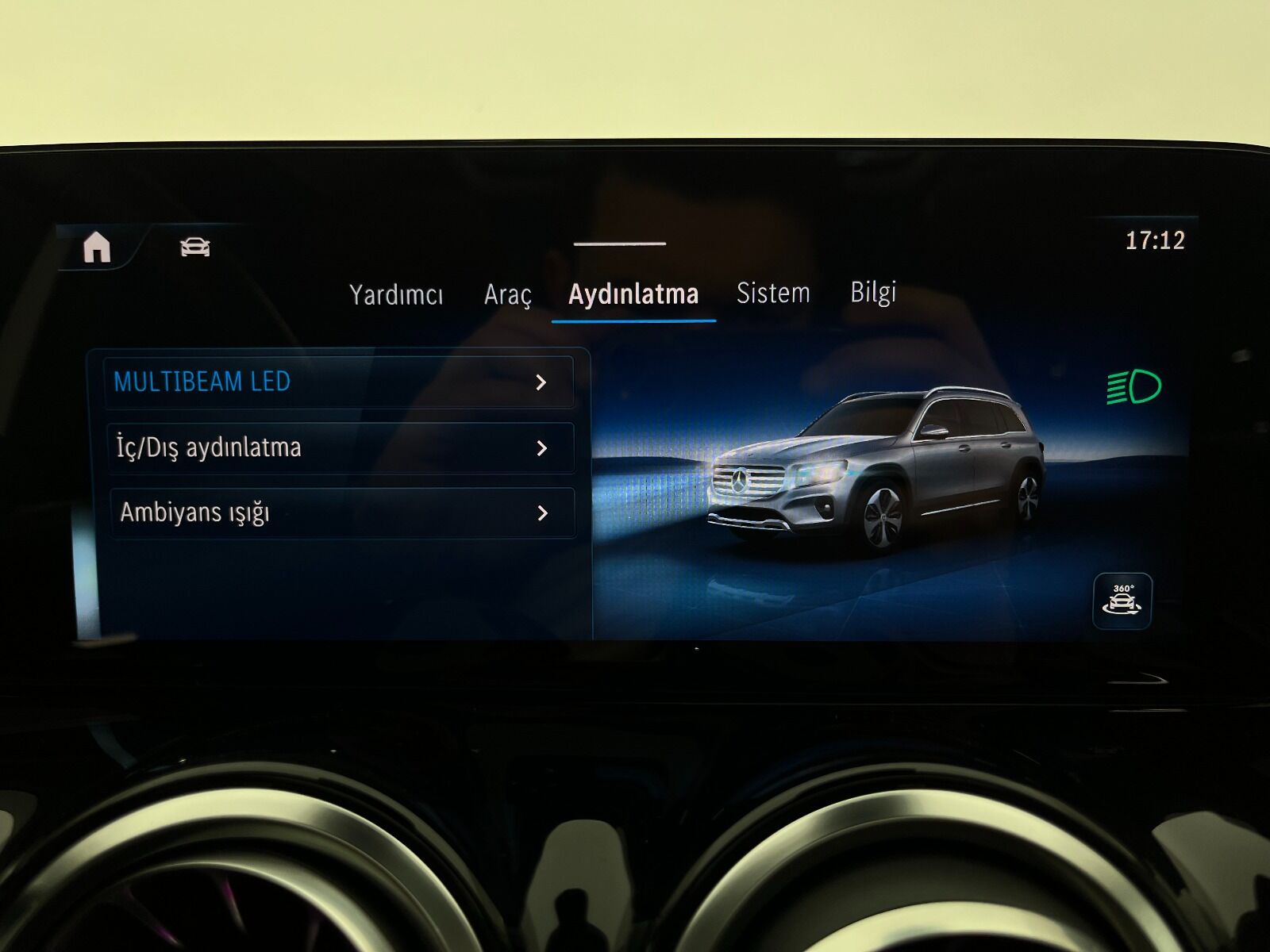 Mercedes-Benz GLB 200 AMG 7G-DCT - 2023 - Detay