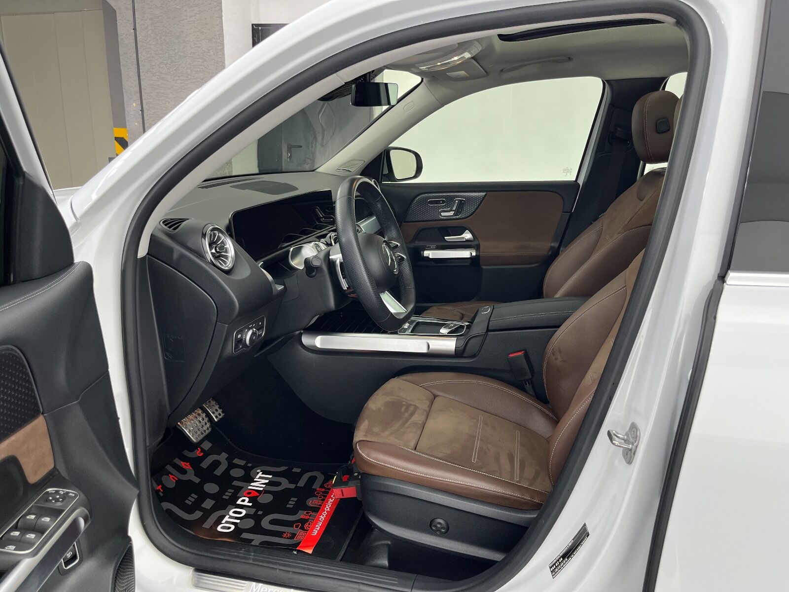 Mercedes-Benz GLB 200 AMG 7G-DCT - 2023 - Detay