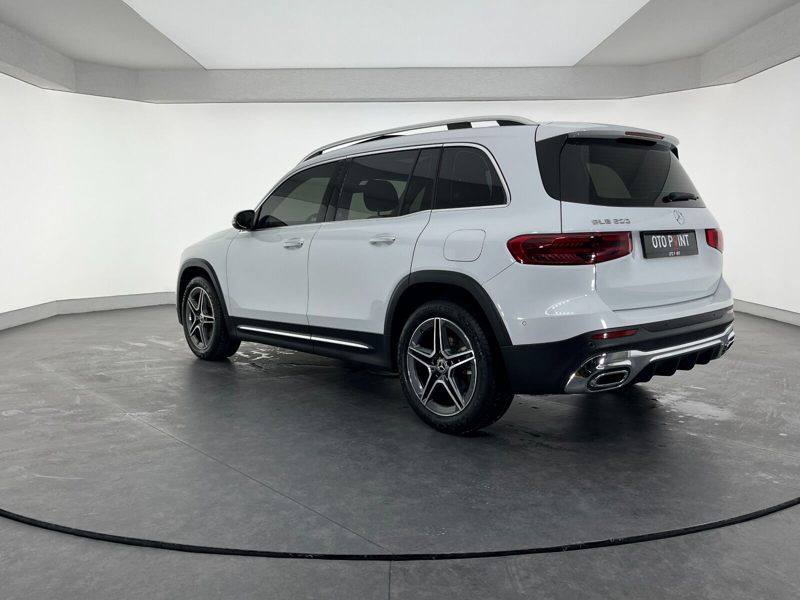 Mercedes-Benz GLB 200 AMG 7G-DCT - 2023 - Detay