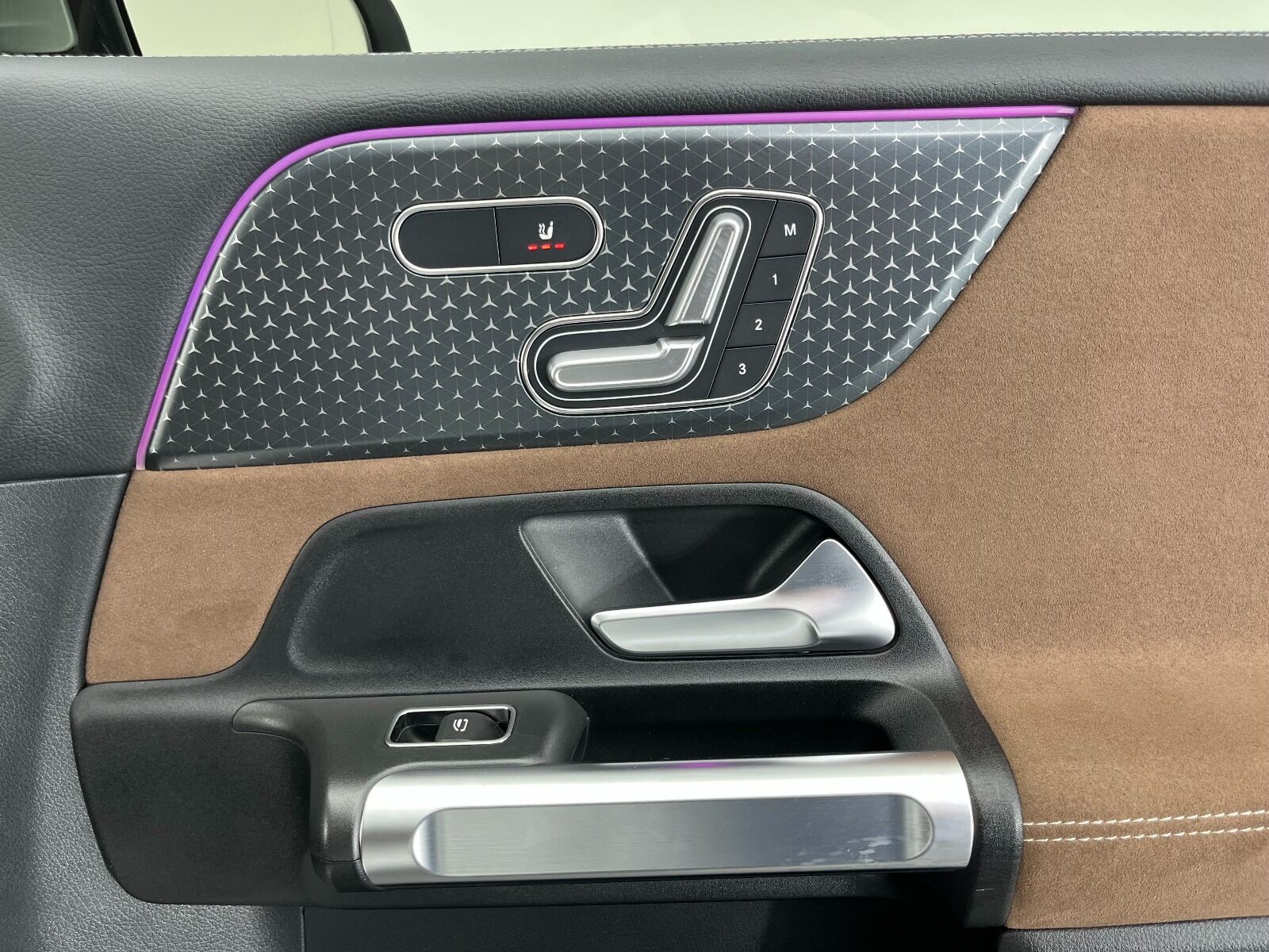 Mercedes-Benz GLB 200 AMG 7G-DCT - 2023 - Detay