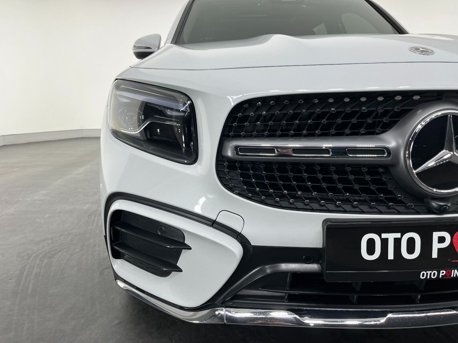 Mercedes-Benz GLB 200 AMG 7G-DCT - 2023 - Detay