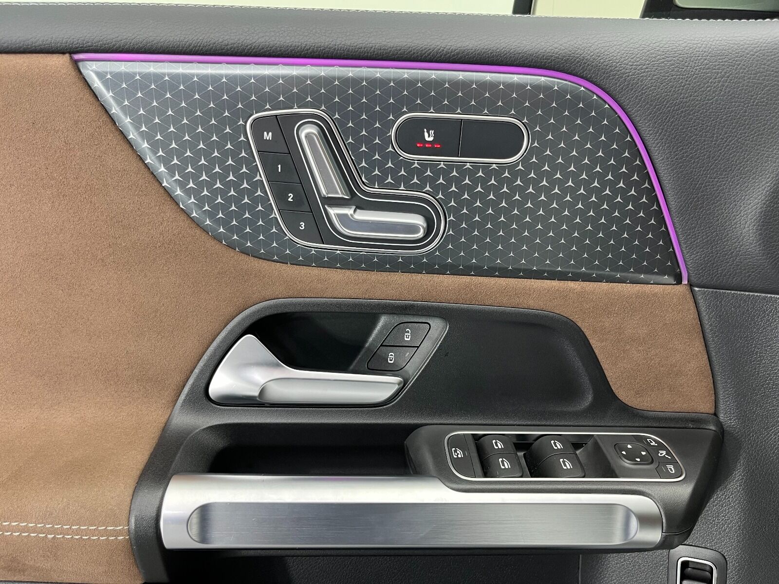 Mercedes-Benz GLB 200 AMG 7G-DCT - 2023 - Detay