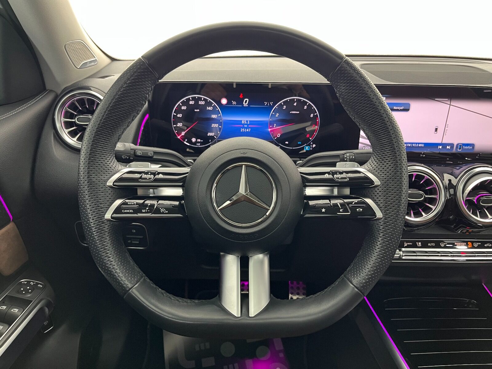 Mercedes-Benz GLB 200 AMG 7G-DCT - 2023 - Detay