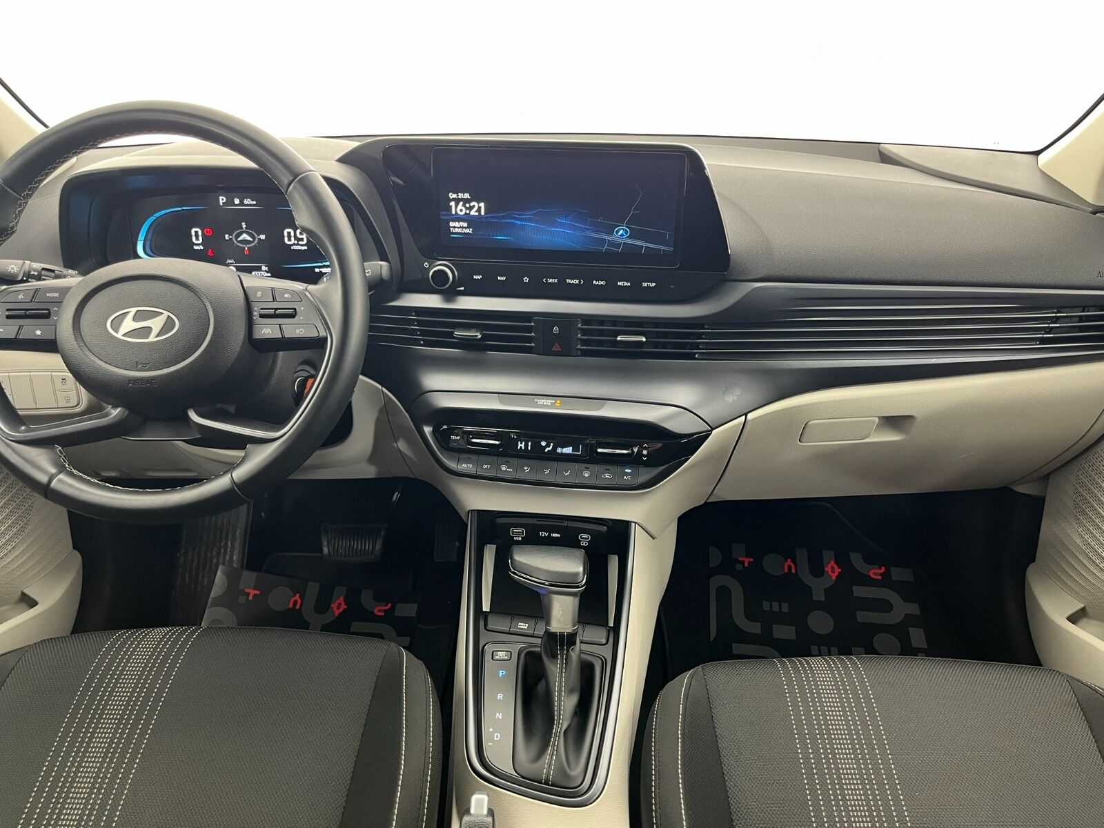 Hyundai i20 Hatchback 1.0 T-GDI Style Nav. DCT - 2025 - Detay