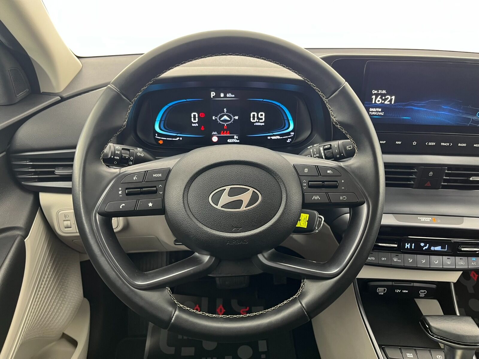 Hyundai i20 Hatchback 1.0 T-GDI Style Nav. DCT - 2025 - Detay