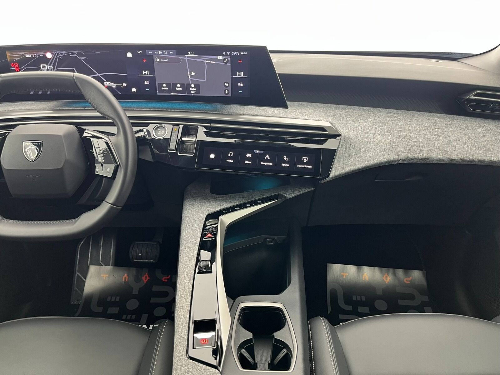 Peugeot 3008 Crossover 1.2 Hybrid Allure eDCS6 - 2025 - Detay