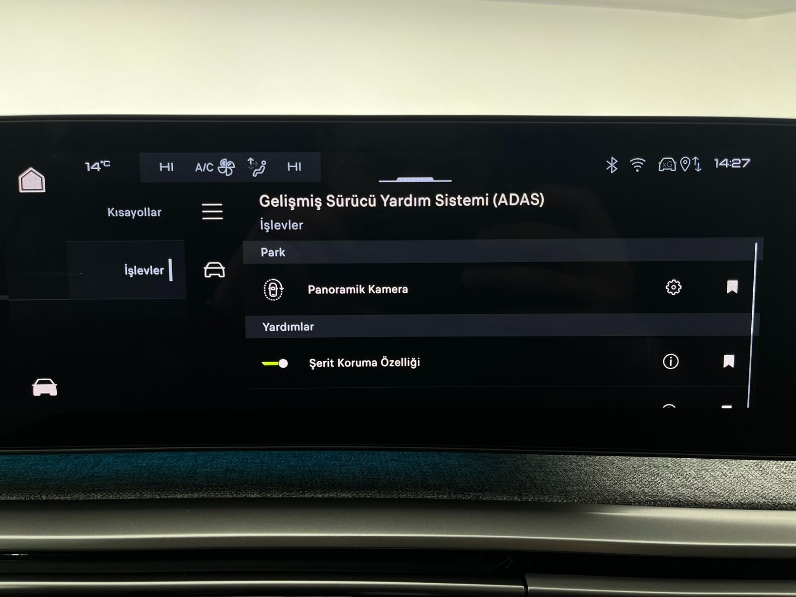 Peugeot 3008 Crossover 1.2 Hybrid Allure eDCS6 - 2025 - Detay