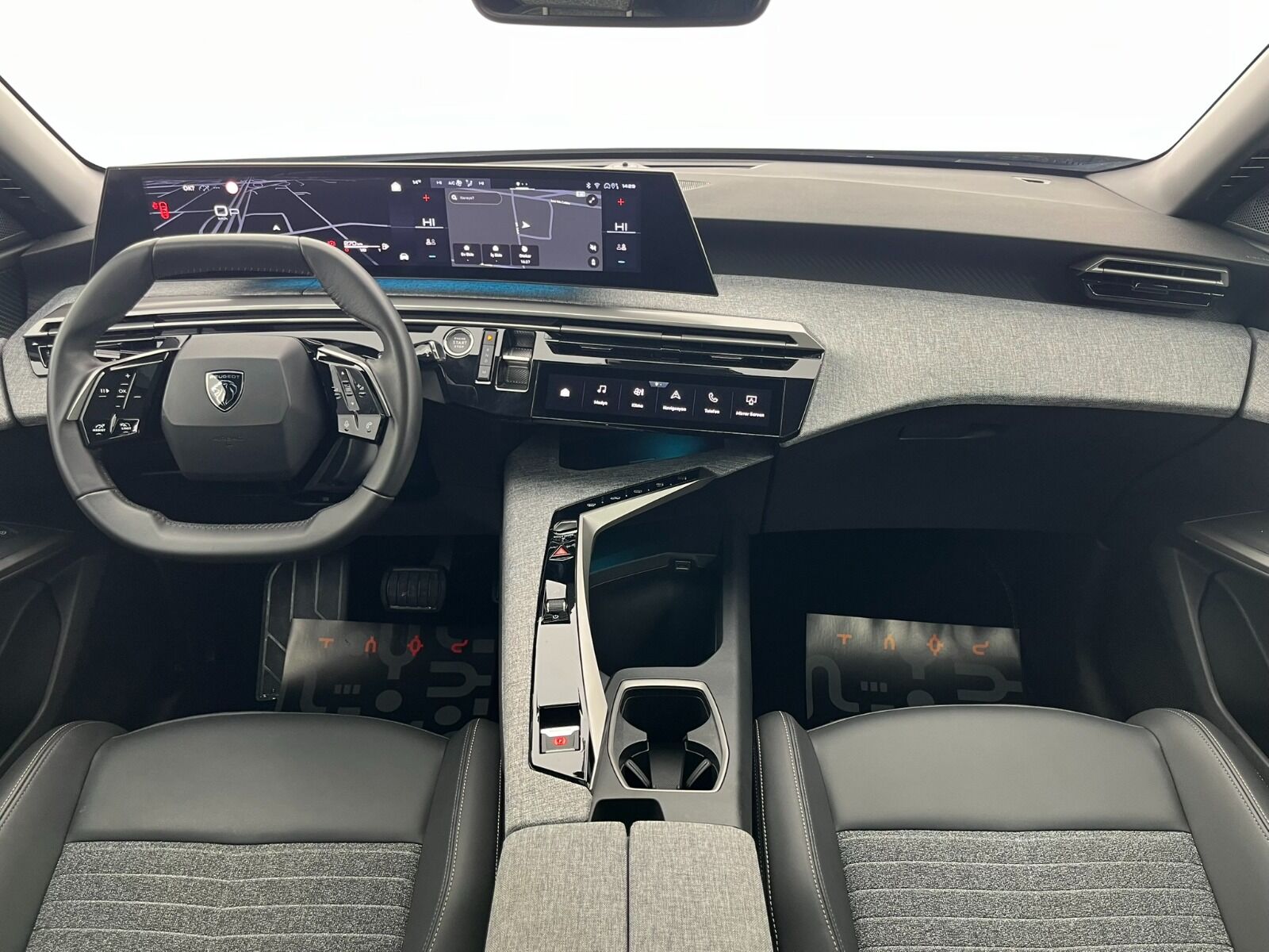 Peugeot 3008 Crossover 1.2 Hybrid Allure eDCS6 - 2025 - Detay