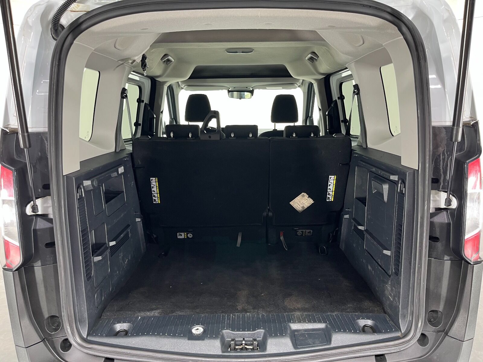 Ford Tourneo Courier Kombi 1.5 EcoBlue Deluxe - 2025 - Detay
