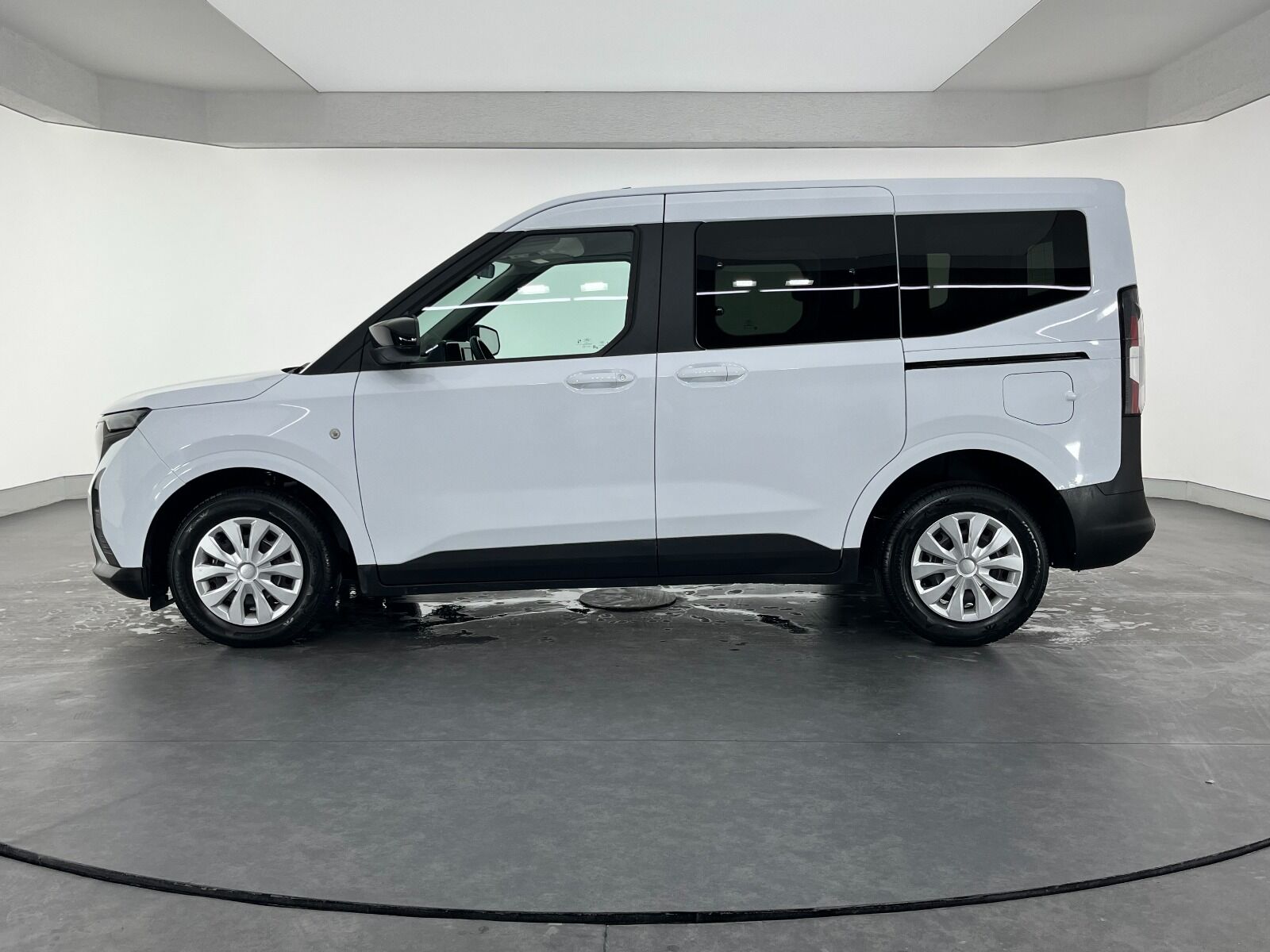 Ford Tourneo Courier Kombi 1.5 EcoBlue Deluxe - 2025 - Detay