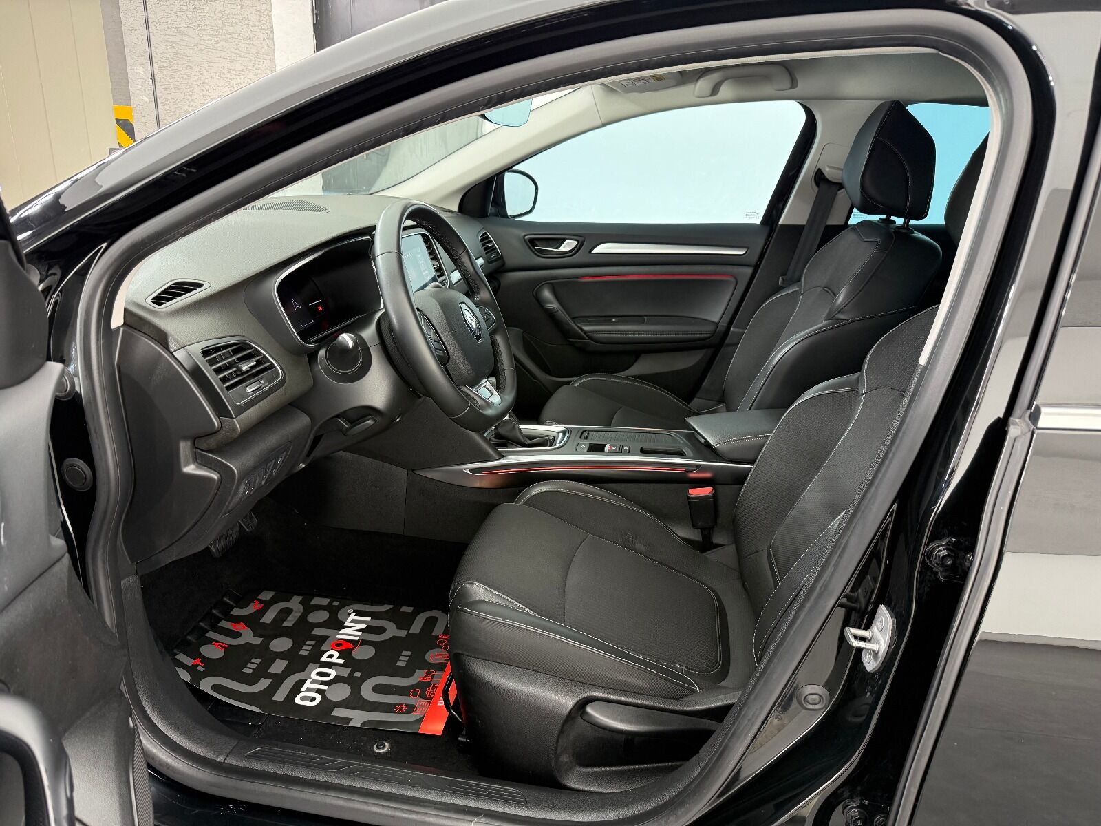 Renault Megane Sedan 1.5 Blue DCI Icon EDC - 2024 - Detay