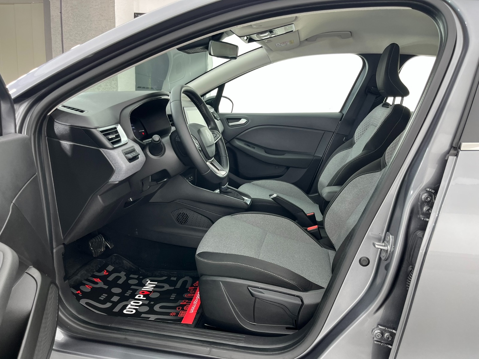 Renault Clio Hatchback 1.0 TCe Evolution X-Tronic - 2024 - Detay