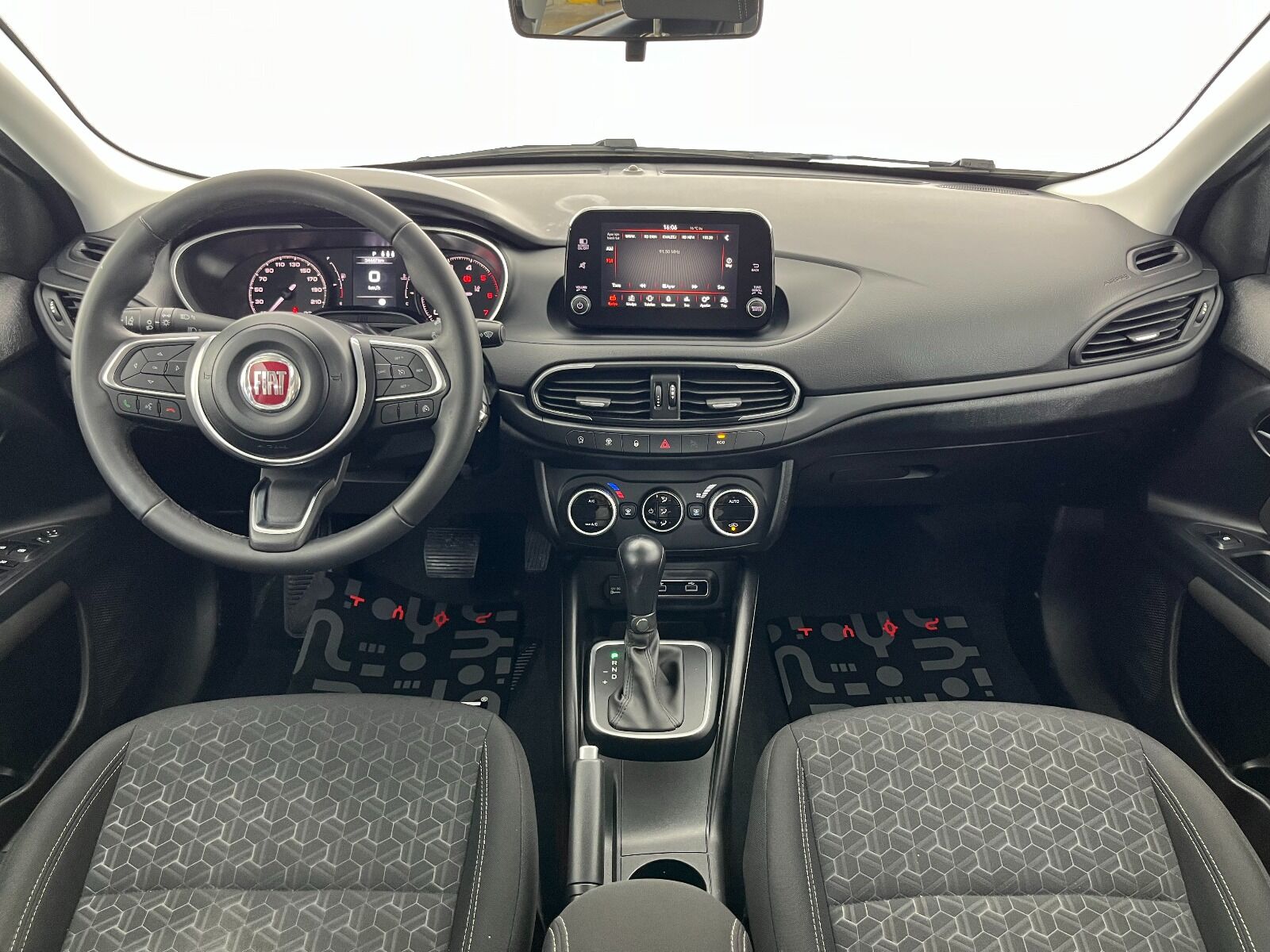 Fiat Egea Cross 1.6 Multijet Urban Traction+ DCT - 2024 - Detay