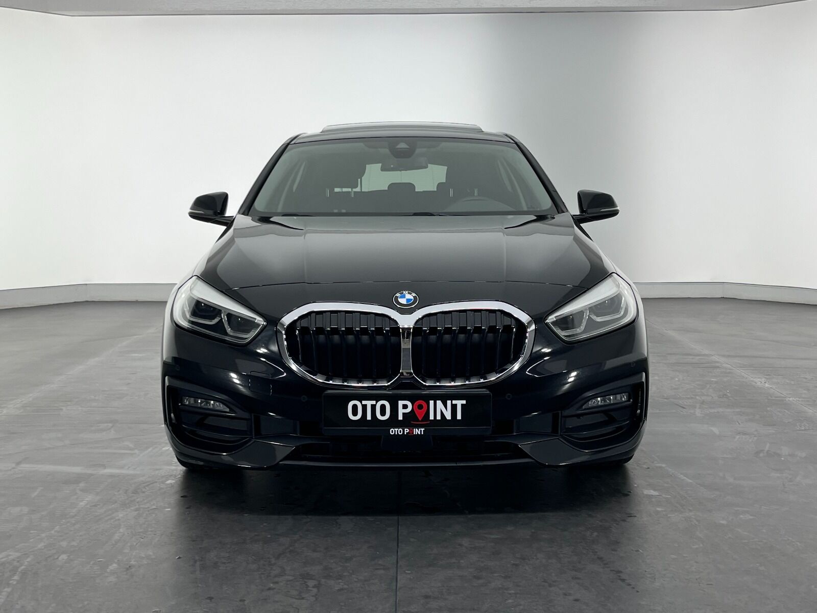 BMW 1 Serisi 118i Sport Line - 2023