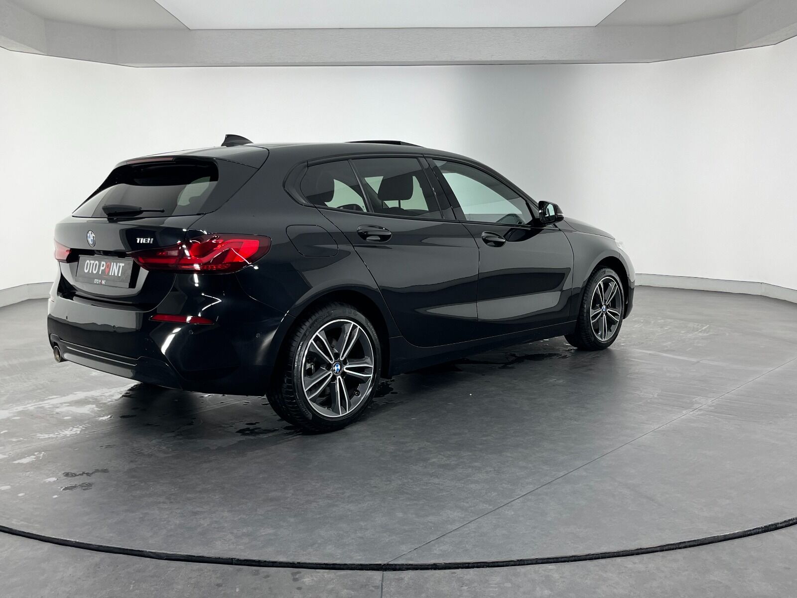 BMW 1 Serisi 118i Sport Line - 2023 - Detay