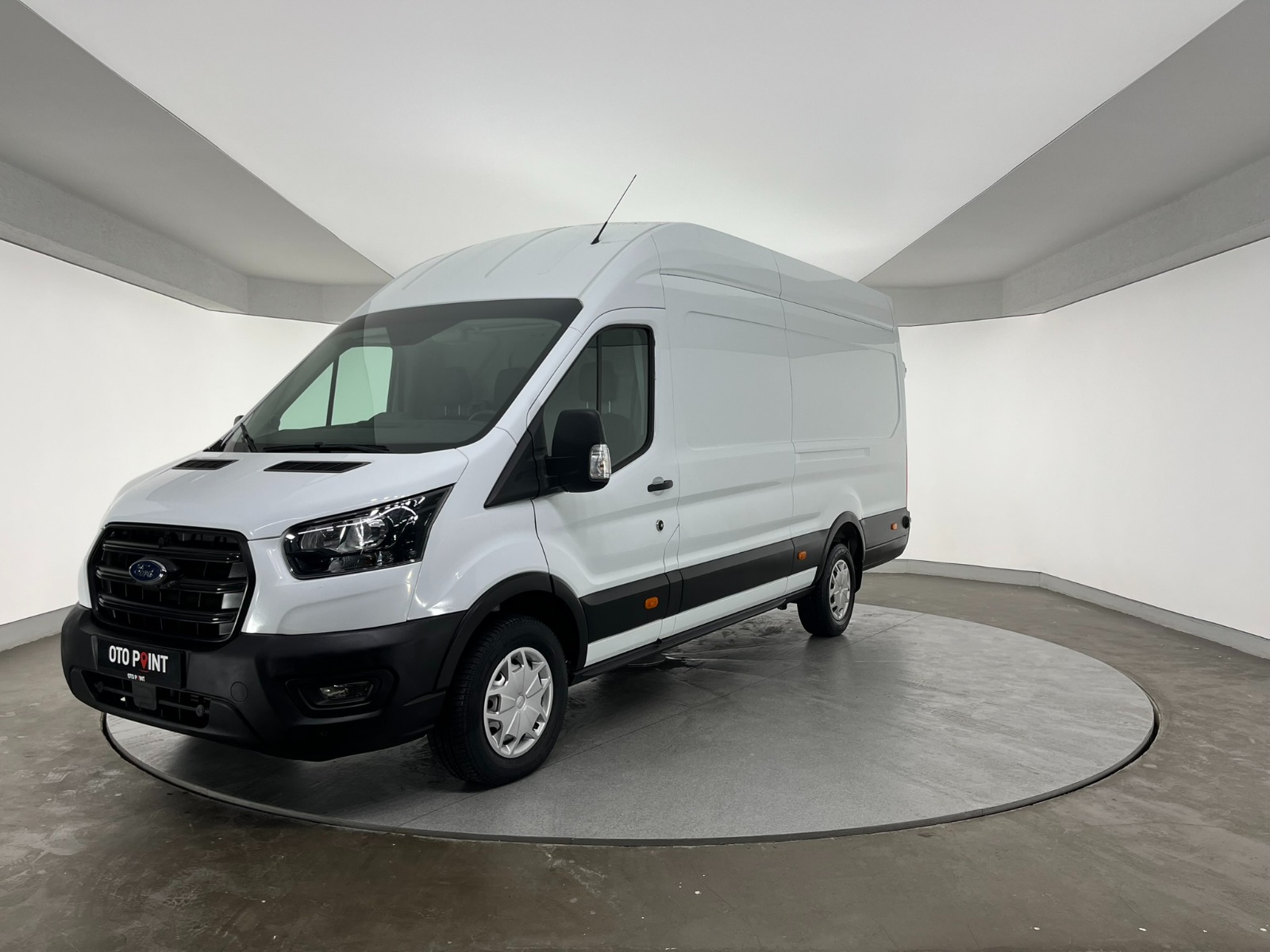 Ford Transit 350 E - 2023 - Detay