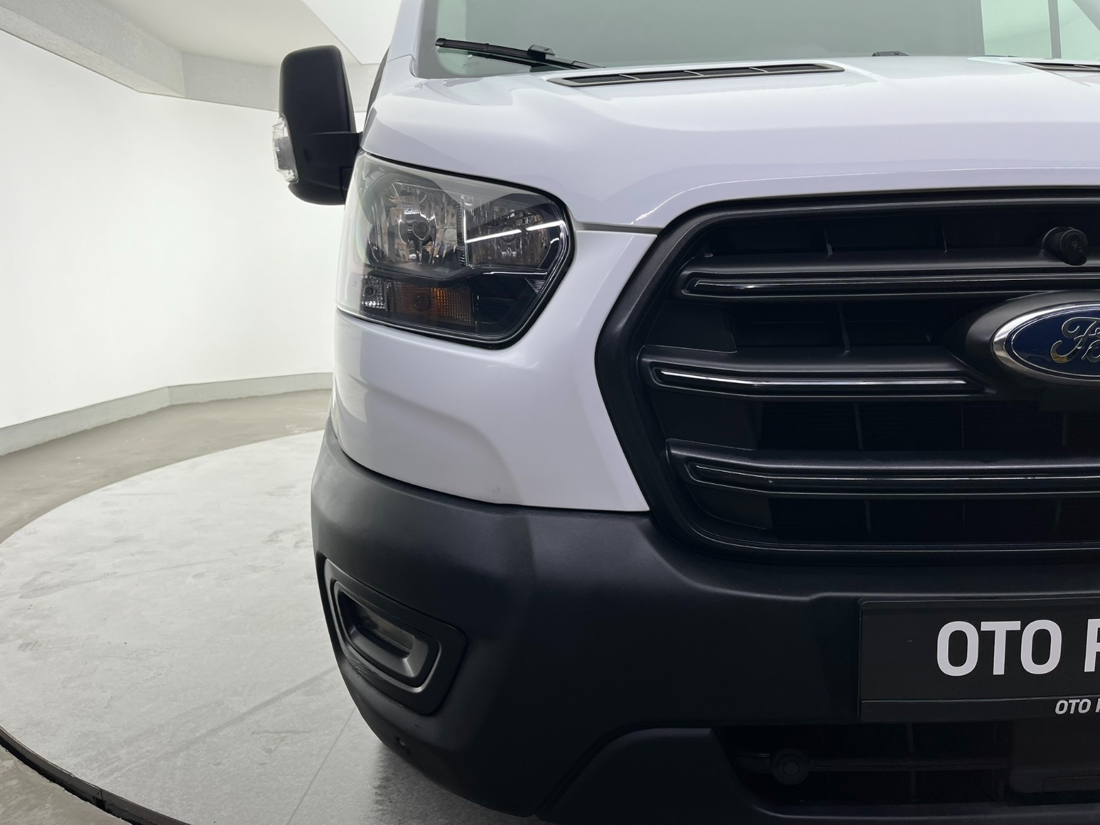 Ford Transit 350 E - 2023 - Detay