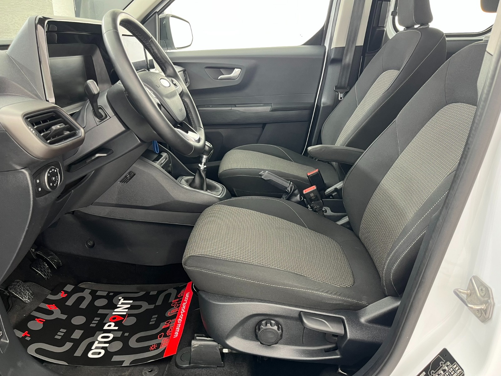 Ford Tourneo Courier Kombi 1.5 EcoBlue Deluxe - 2024 - Detay