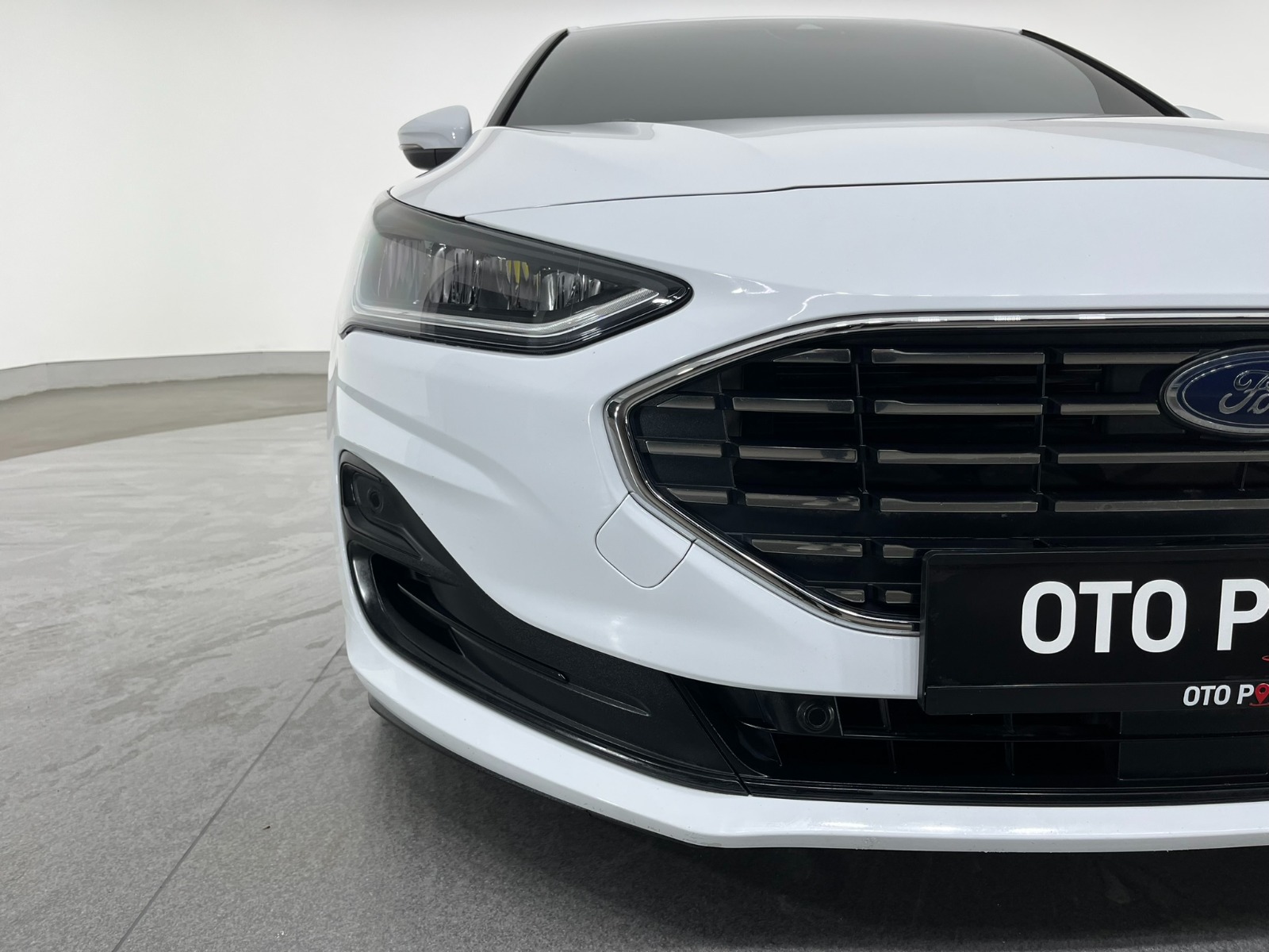 Ford Focus Sedan 1.5 TDCI EcoBlue Titanium X Otomatik - 2023 - Detay