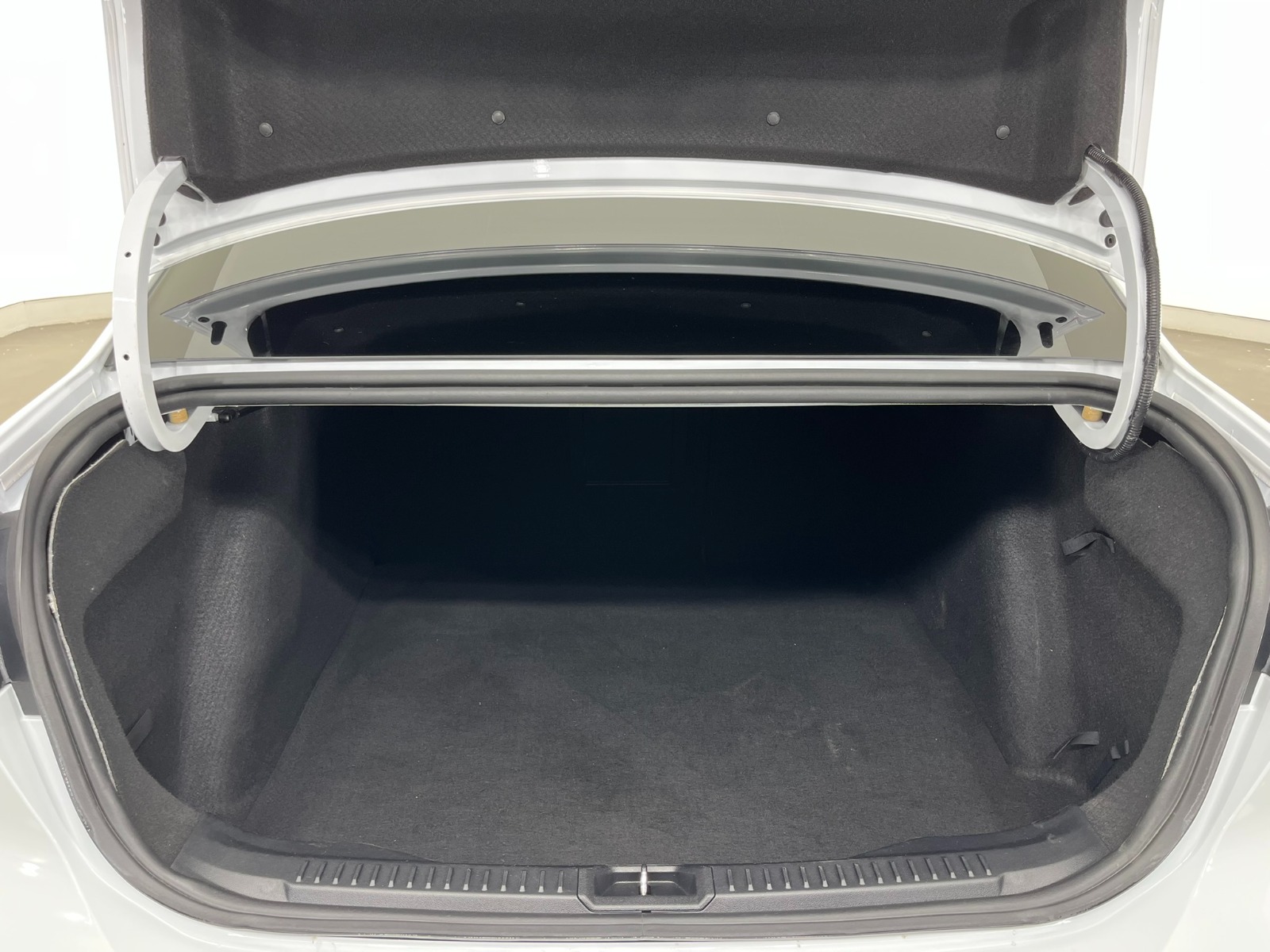 Ford Focus Sedan 1.5 TDCI EcoBlue Titanium X Otomatik - 2023 - Detay