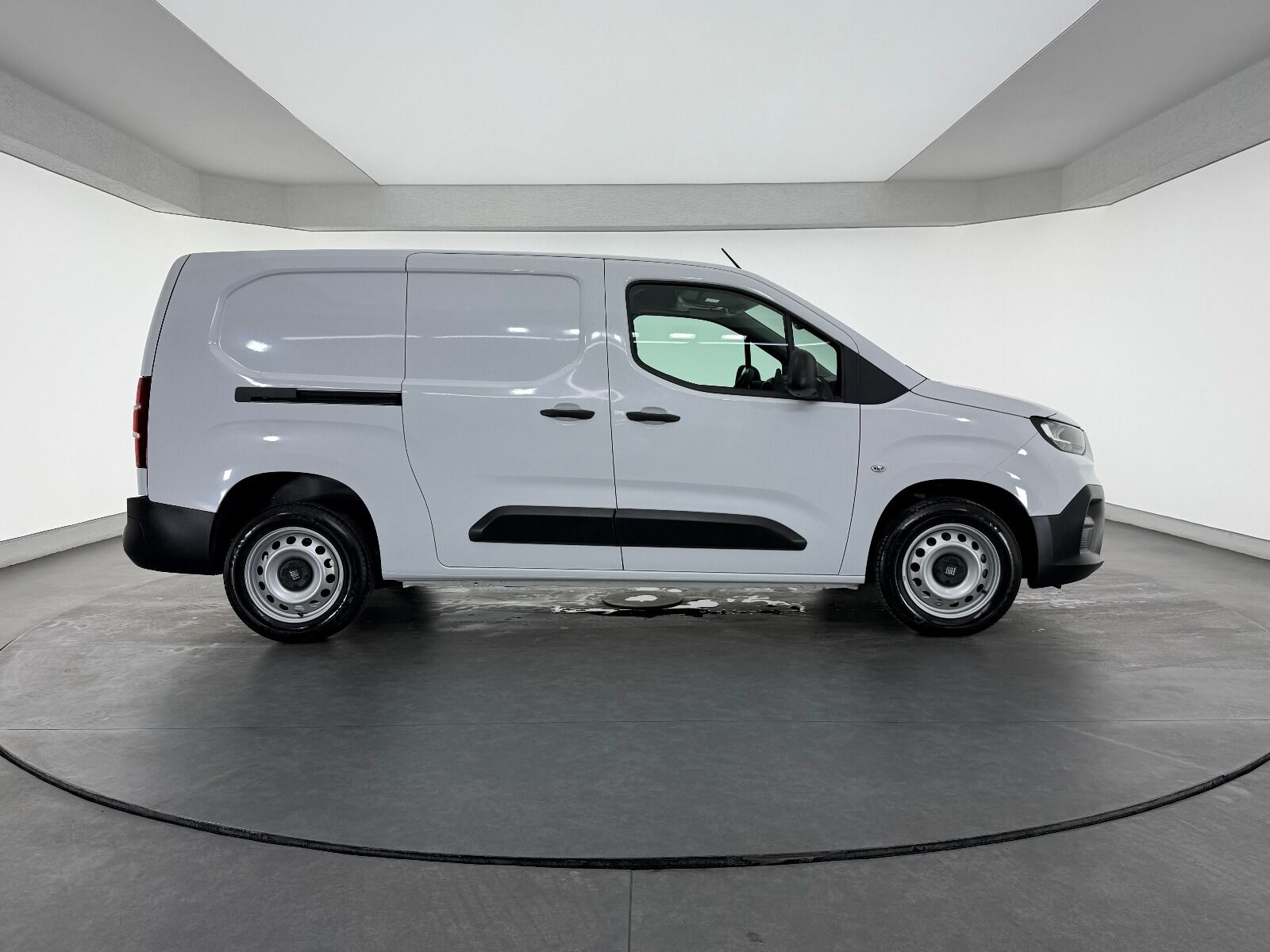Fiat Doblo Cargo 1.5 BlueHDİ Maxi - 2025 - Detay