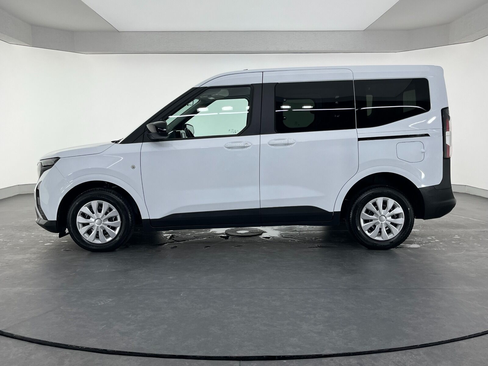Ford Tourneo Courier Kombi 1.5 EcoBlue Deluxe - 2025 - Detay
