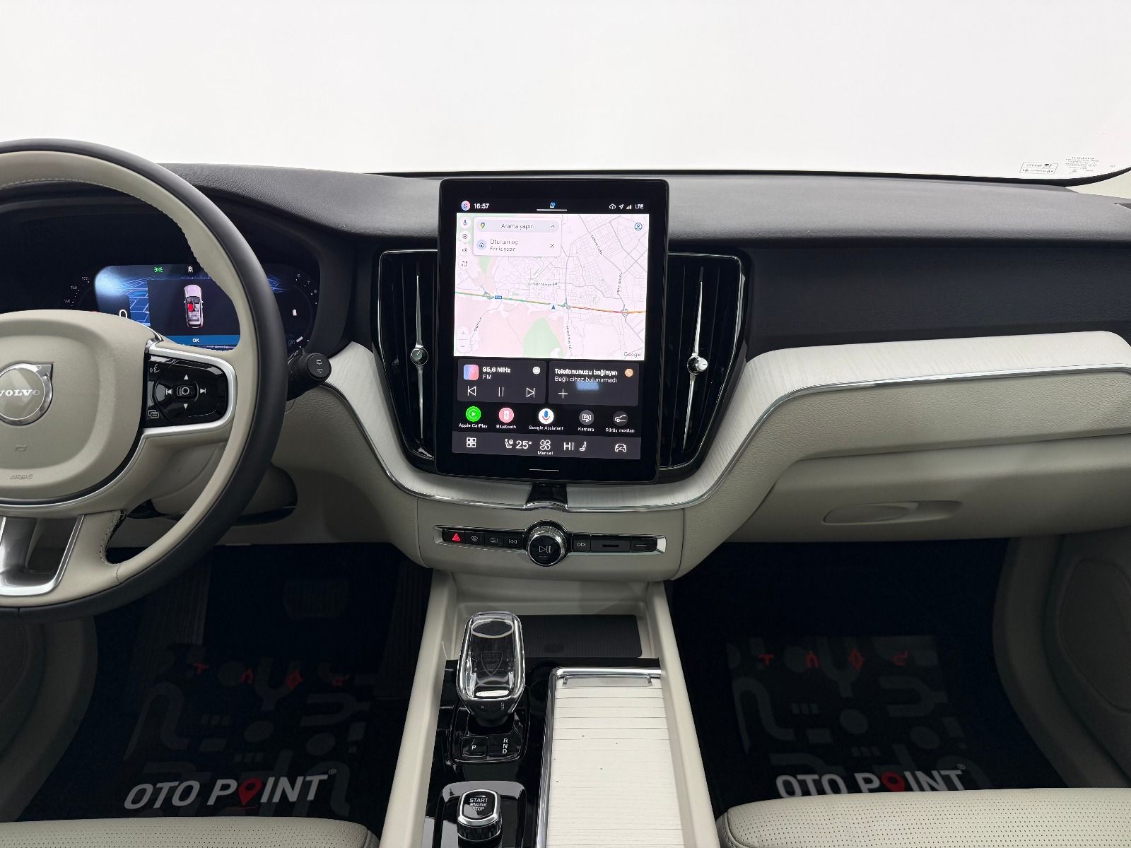 Volvo XC60 2.0 B5 MHEV Plus Dark AWD - 2026 - Detay
