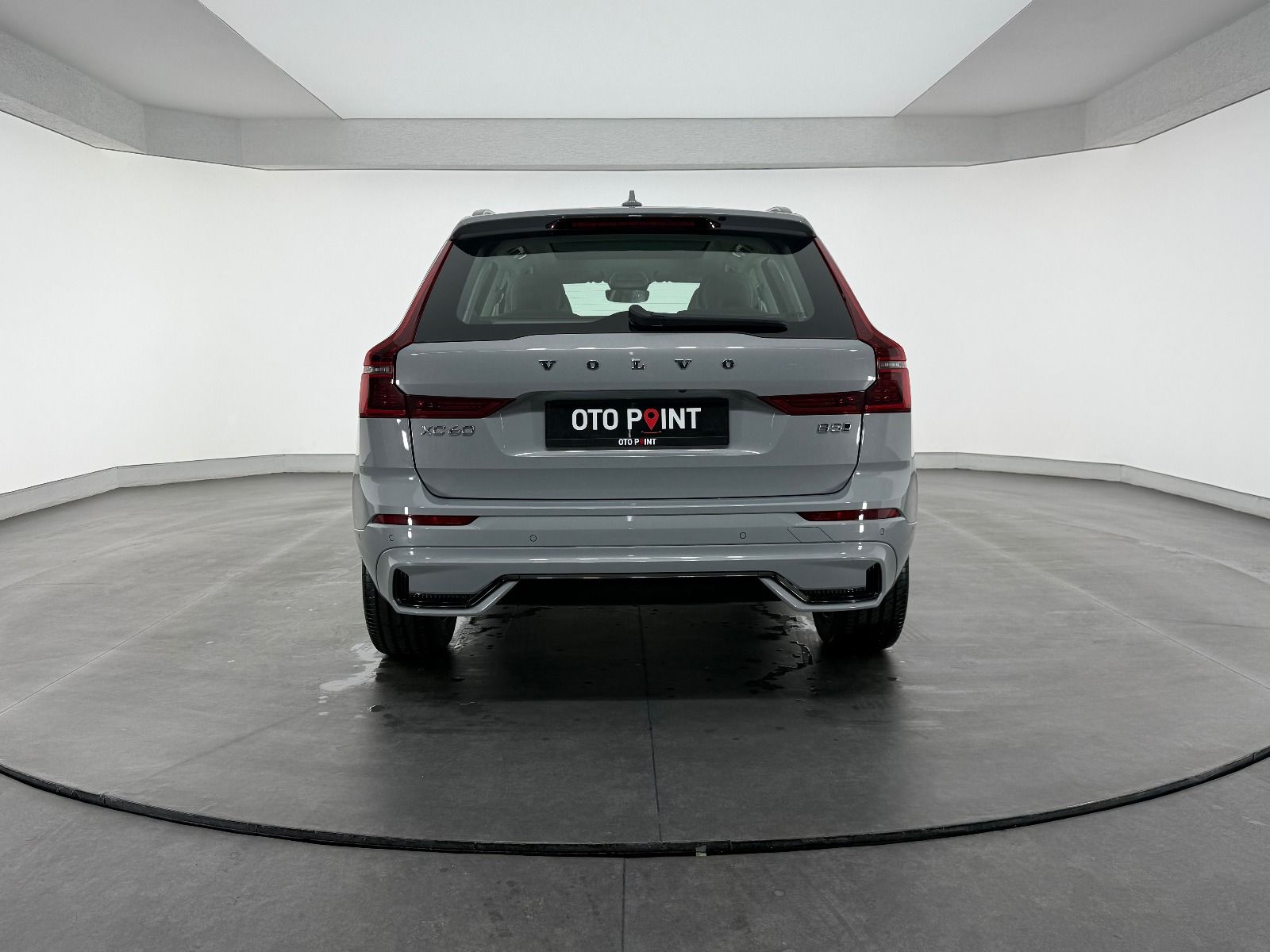 Volvo XC60 2.0 B5 MHEV Plus Dark AWD - 2026 - Detay