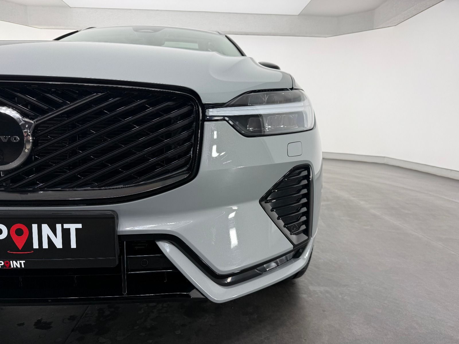 Volvo XC60 2.0 B5 MHEV Plus Dark AWD - 2026 - Detay